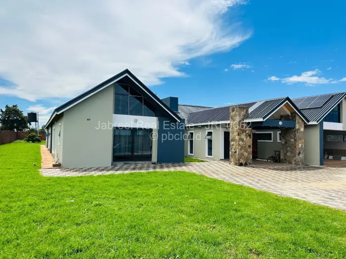 5 Bedroom House for Sale in Mount Pleasant Heights, Harare