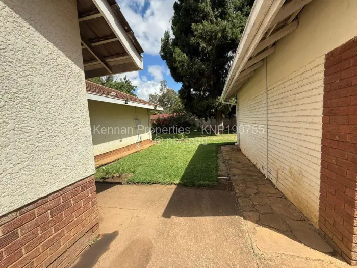 4 Bedroom House for Sale in Gunhill, Harare