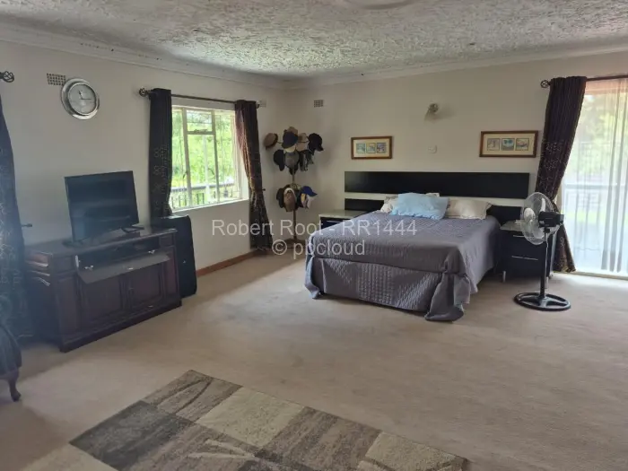 5 Bedroom House for Sale in Glen Lorne, Harare