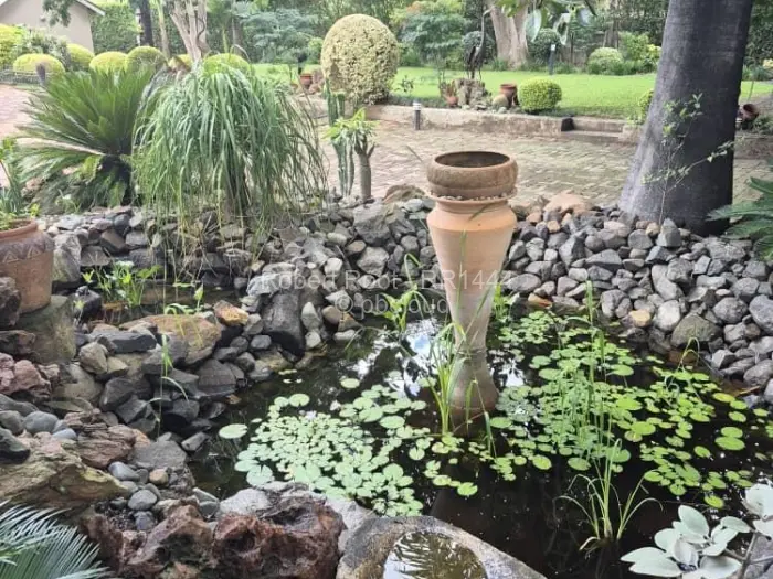 5 Bedroom House for Sale in Glen Lorne, Harare