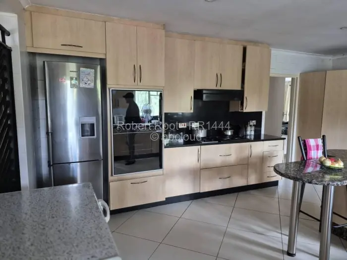 5 Bedroom House for Sale in Glen Lorne, Harare