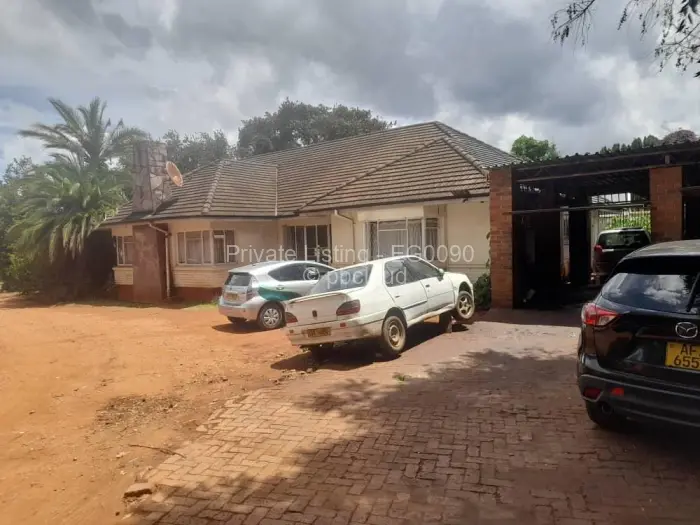 4 Bedroom House for Sale in Greendale, Harare