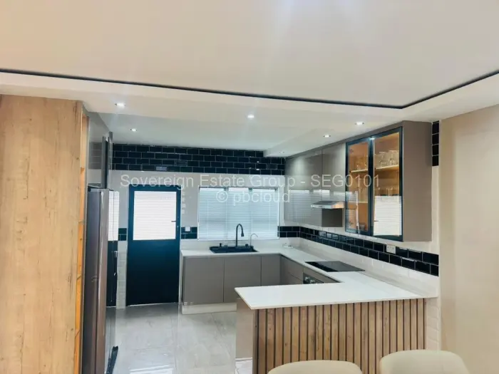 Townhouse/Cluster to Rent in Avondale, Harare