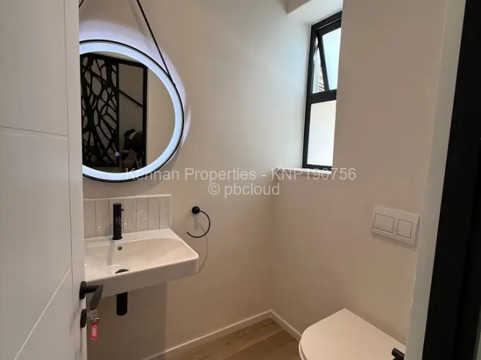 Flat/Apartment for Sale in Borrowdale, Harare