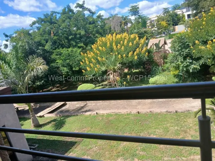 6 Bedroom House for Sale in Quinnington, Harare