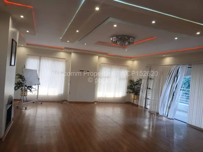6 Bedroom House for Sale in Quinnington, Harare