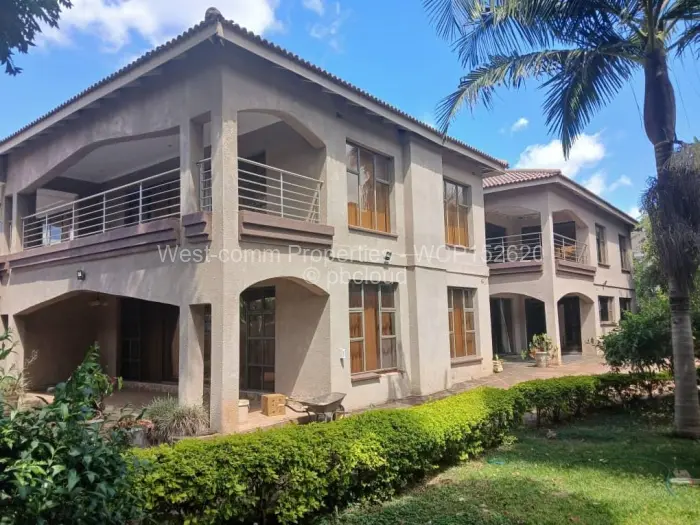 6 Bedroom House for Sale in Quinnington, Harare