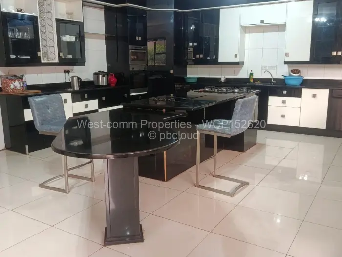 6 Bedroom House for Sale in Quinnington, Harare