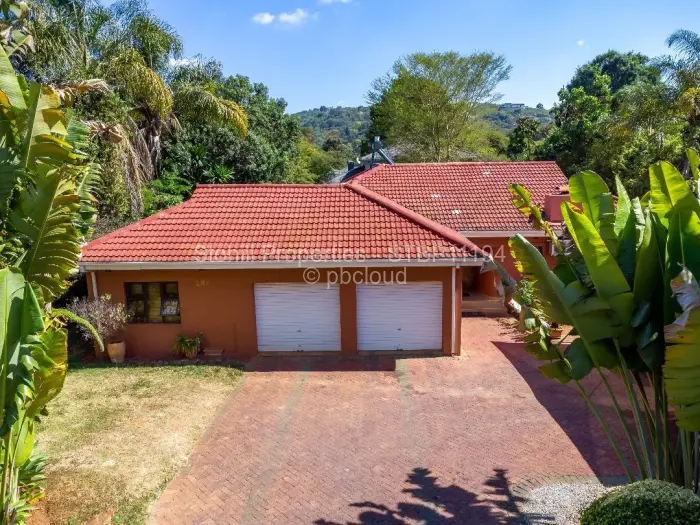 4 Bedroom House for Sale in Borrowdale Brooke, Harare