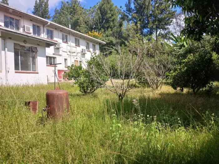 6 Bedroom House for Sale in Glen Lorne, Harare