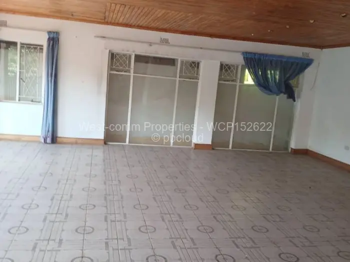6 Bedroom House for Sale in Glen Lorne, Harare