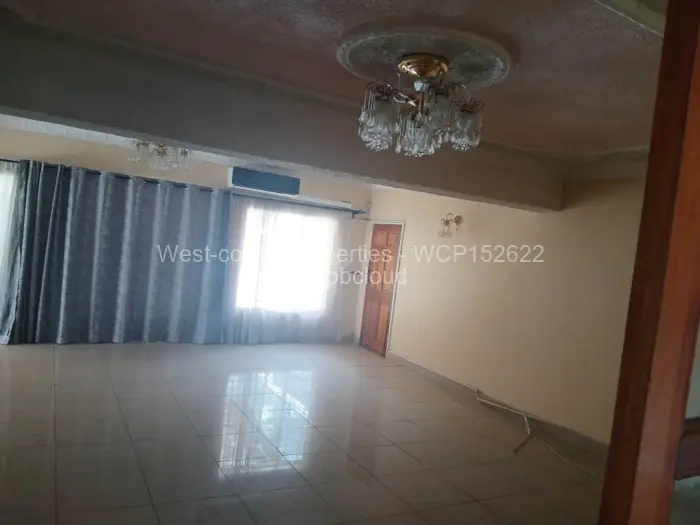 6 Bedroom House for Sale in Glen Lorne, Harare