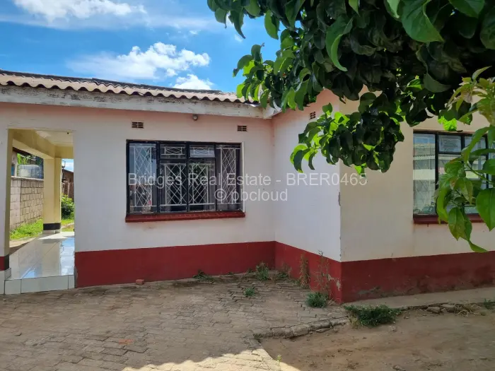 5 Bedroom House for Sale in Budiriro, Harare