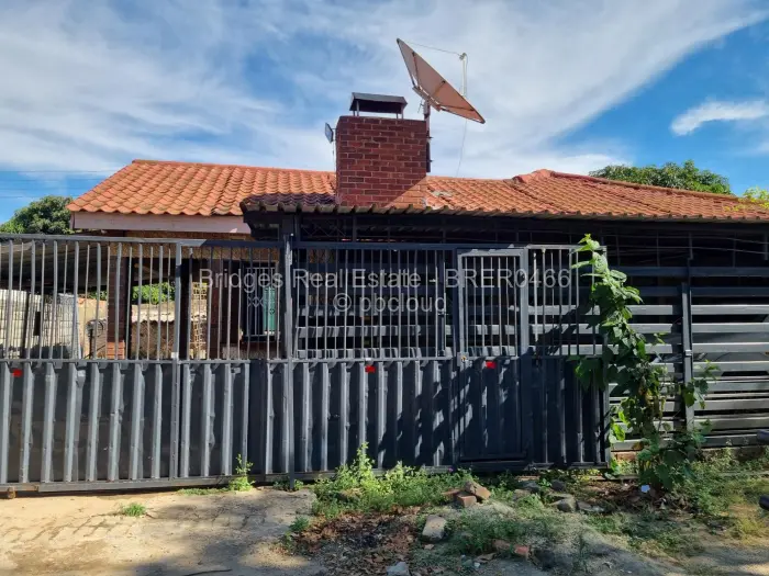4 Bedroom House to Rent in Budiriro