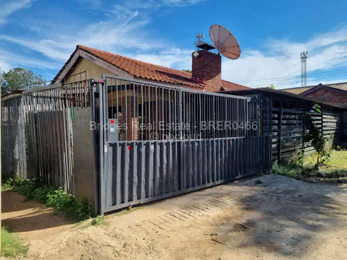 4 Bedroom House to Rent in Budiriro