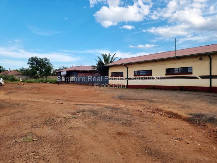 Retail/Shop for Sale in Newton West, Bulawayo
