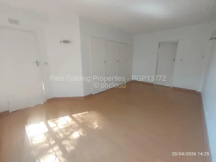 Townhouse/Cluster to Rent in Newlands