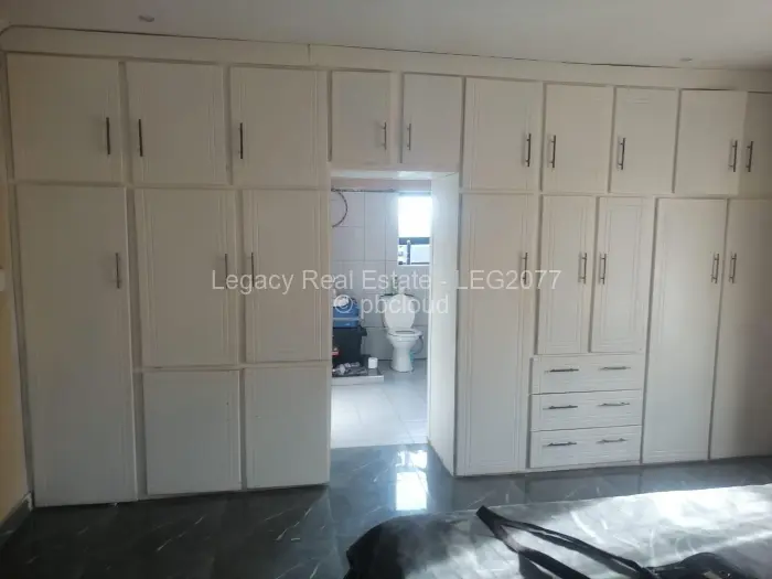 3 Bedroom House for Sale in Karoi, Karoi