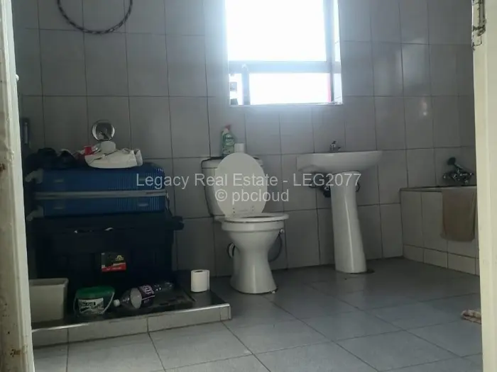 3 Bedroom House for Sale in Karoi, Karoi