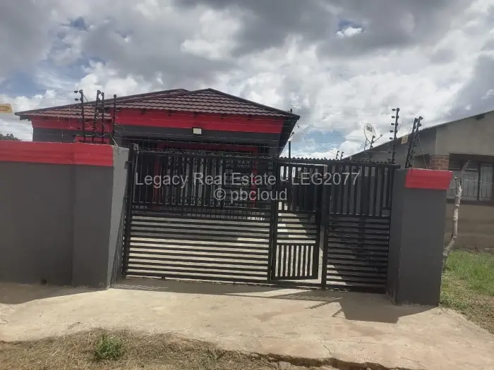 3 Bedroom House for Sale in Karoi, Karoi