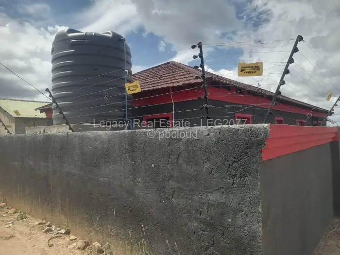 3 Bedroom House for Sale in Karoi, Karoi