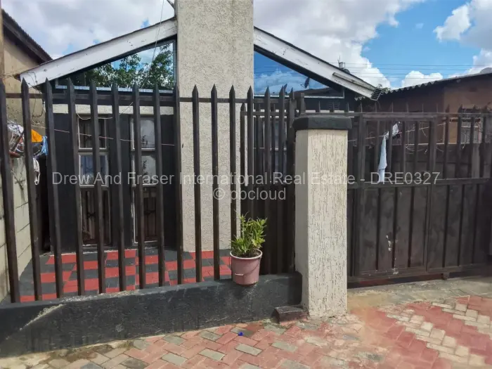 3 Bedroom House for Sale in Kuwadzana, Harare