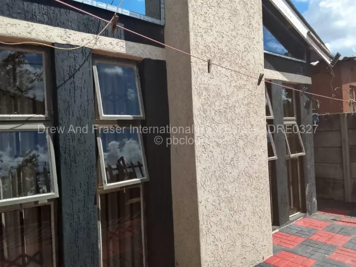 3 Bedroom House for Sale in Kuwadzana, Harare