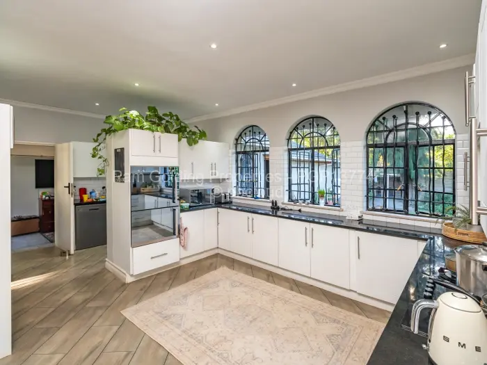 4 Bedroom House for Sale in Chisipite, Harare