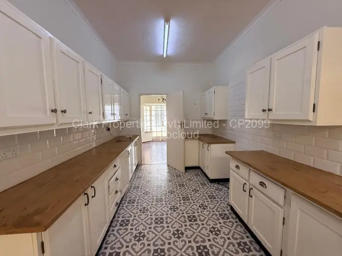 Townhouse/Cluster to Rent in Avondale