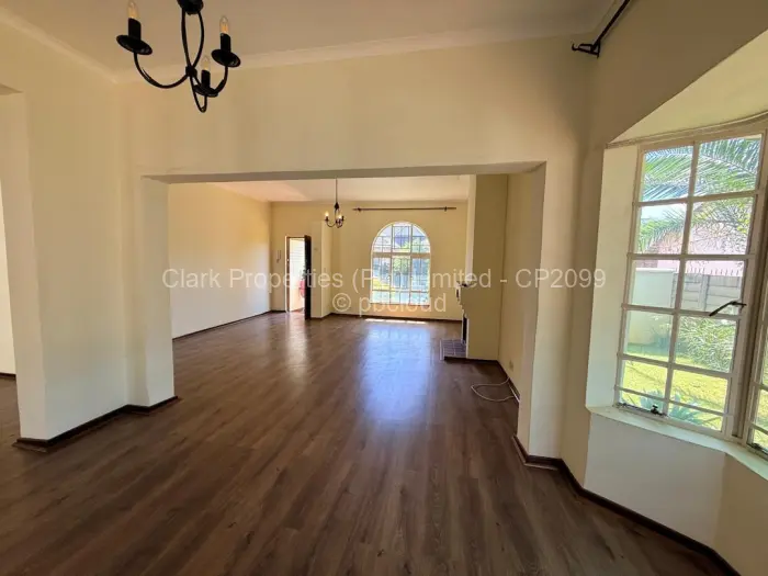 Townhouse/Cluster to Rent in Avondale