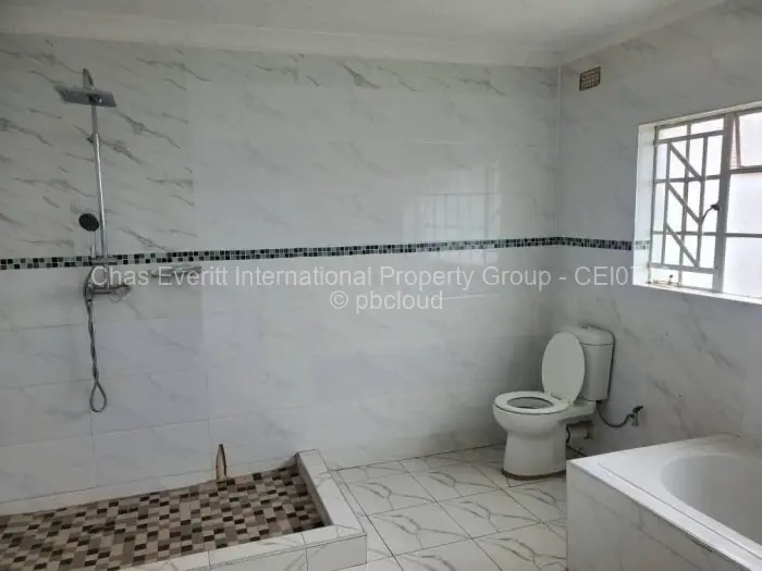 5 Bedroom House to Rent in Westgate