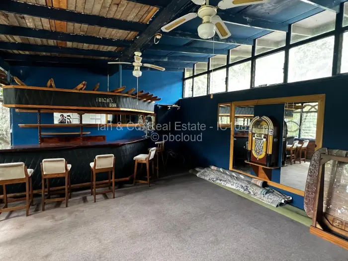 4 Bedroom House for Sale in Hillside Byo, Bulawayo