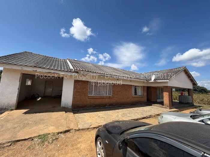 3 Bedroom House for Sale in Killarney, Bulawayo