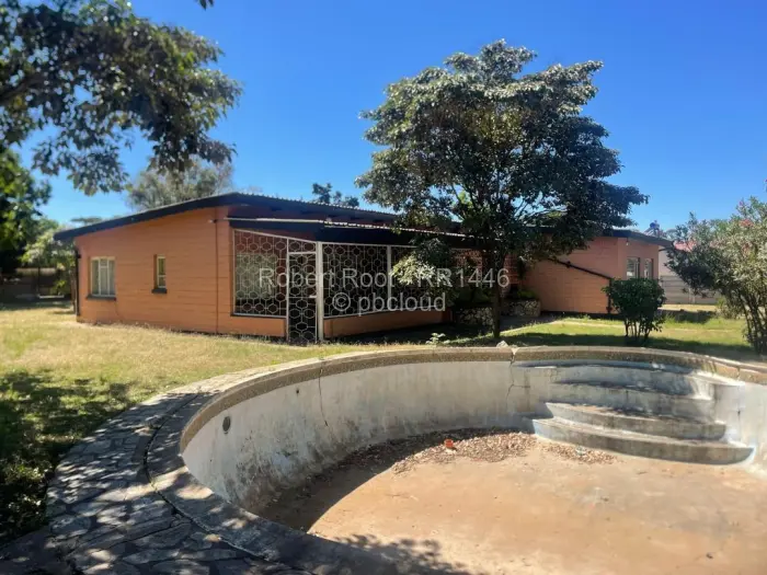4 Bedroom House for Sale in Riverside, Gweru