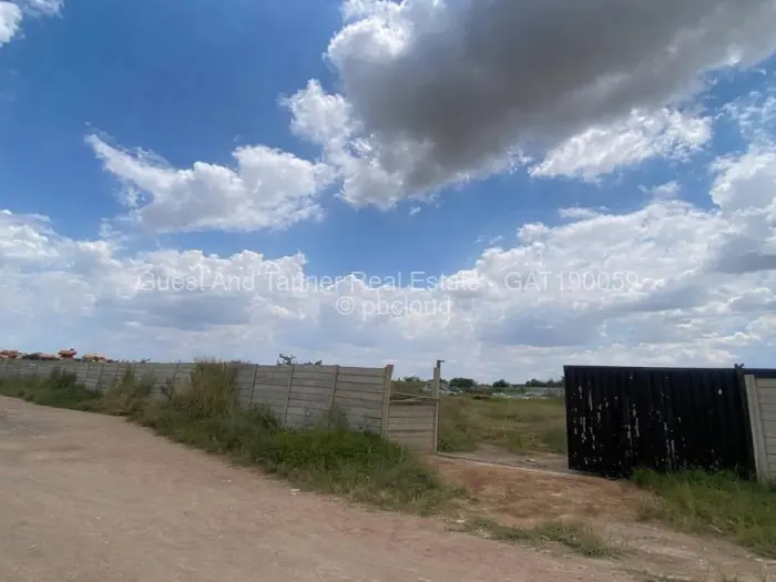 Commercial Stand for Sale in Zengeza, Chitungwiza