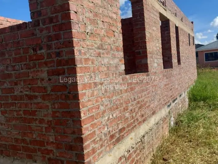 5 Bedroom House for Sale in Crowhill Views, Harare