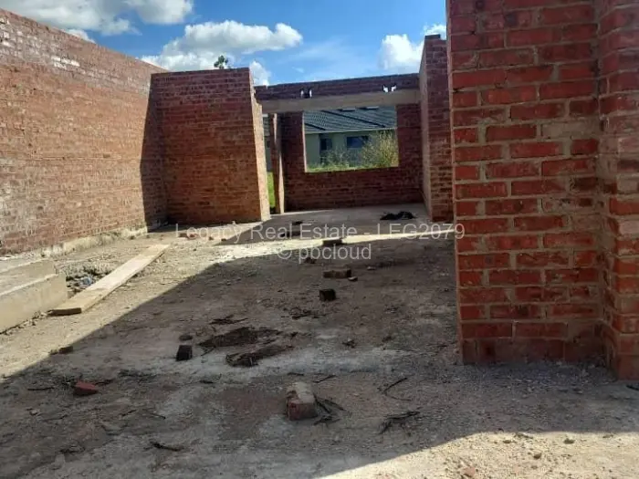 5 Bedroom House for Sale in Crowhill Views, Harare