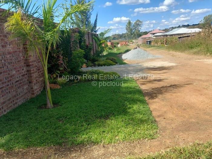 5 Bedroom House for Sale in Crowhill Views, Harare