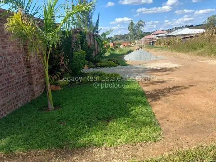 5 Bedroom House for Sale in Crowhill Views, Harare