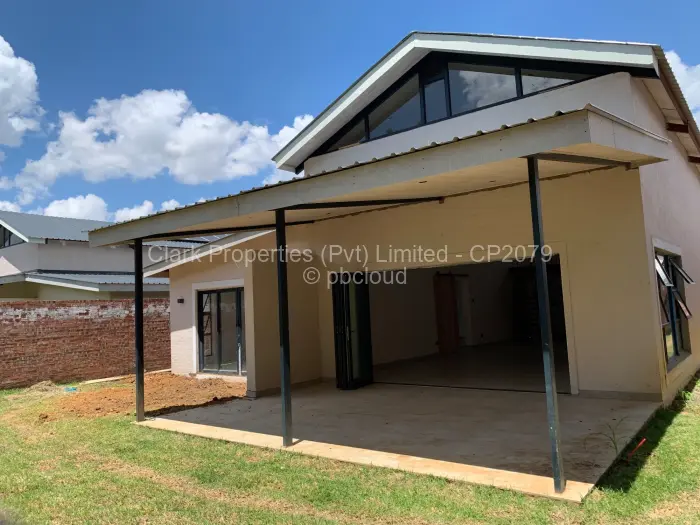 Townhouse/Cluster for Sale in Newlands, Harare