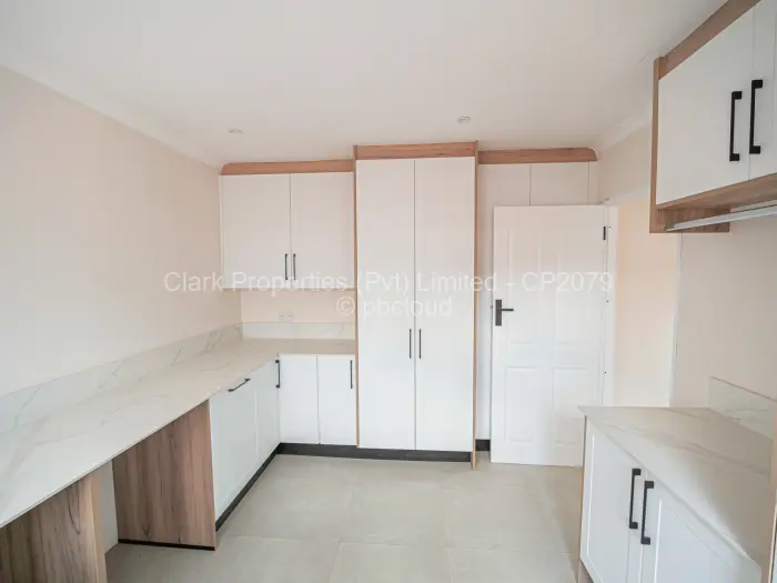 Townhouse/Cluster for Sale in Newlands, Harare