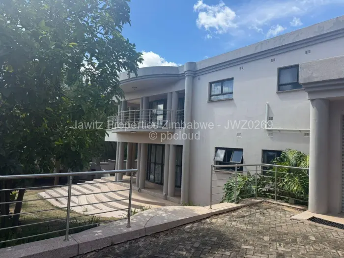 9 Bedroom House for Sale in Borrowdale, Harare