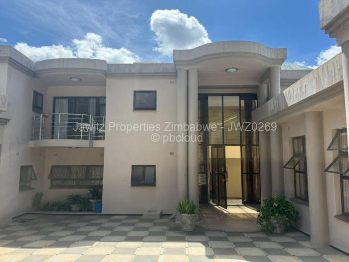 9 Bedroom House for Sale in Borrowdale, Harare