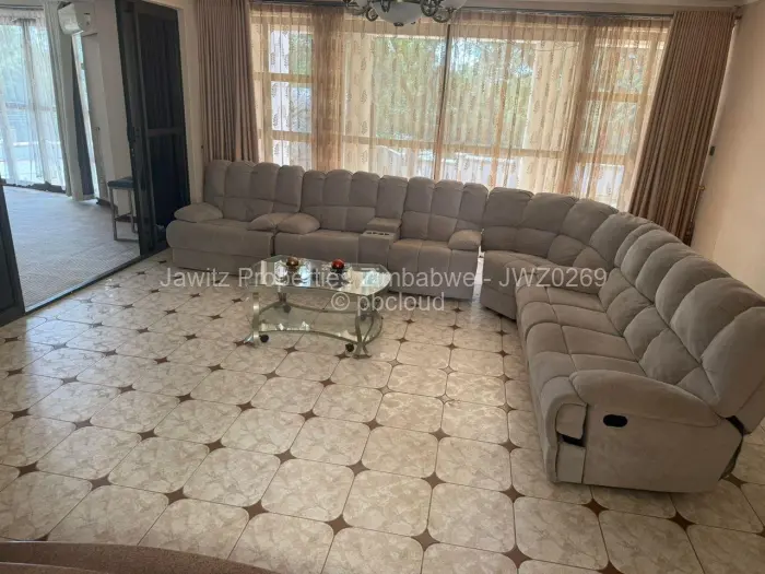 9 Bedroom House for Sale in Borrowdale, Harare