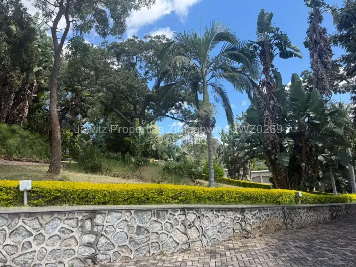 9 Bedroom House for Sale in Borrowdale, Harare