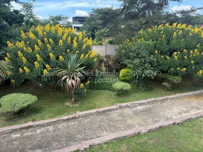 6 Bedroom House for Sale in Borrowdale, Harare