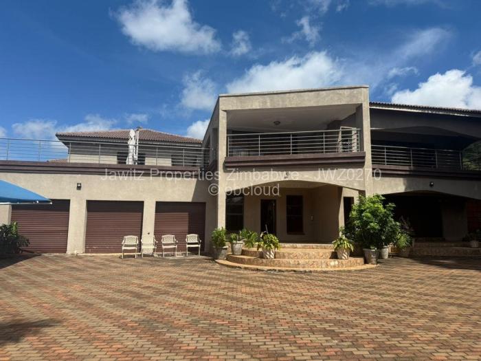 6 Bedroom House for Sale in Borrowdale, Harare