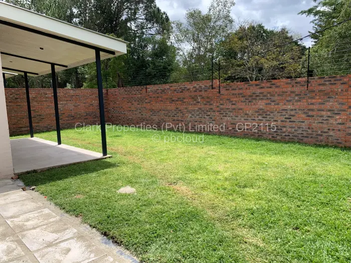Townhouse/Cluster for Sale in Newlands, Harare