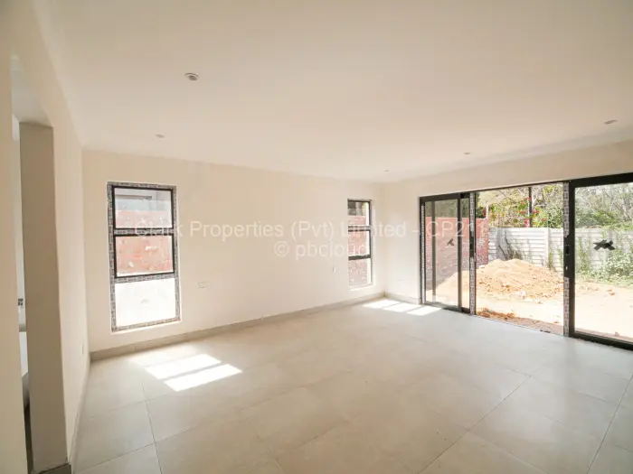 Townhouse/Cluster for Sale in Newlands, Harare