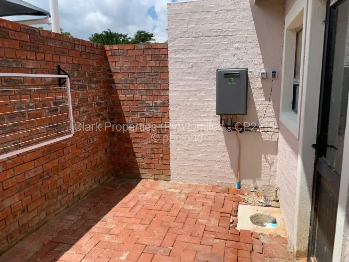 Townhouse/Cluster for Sale in Newlands, Harare